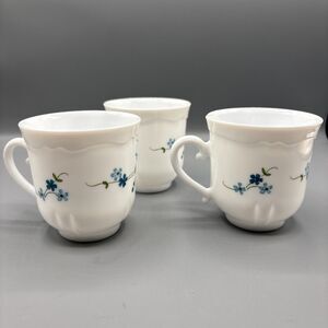 Arcopal France Coffee Tea Cup Mug Revelation White Blue Floral Scallop set 3